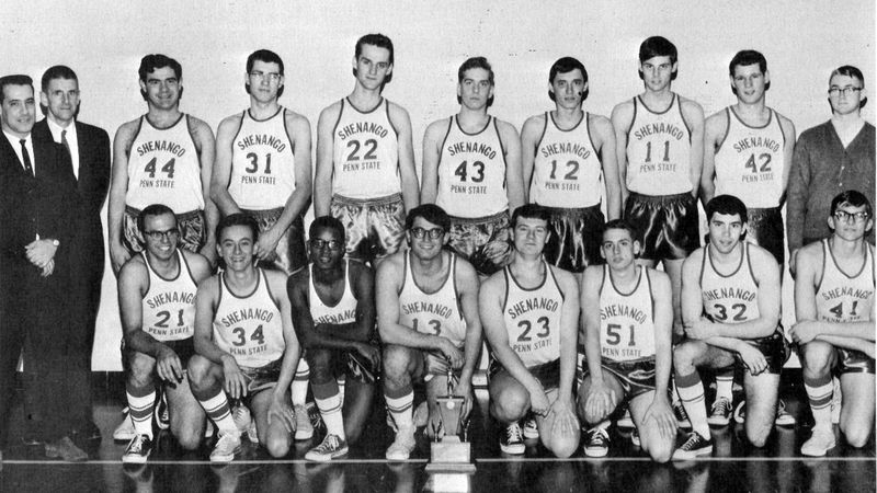 Coaches and members of the 1967 SVC men's basketball team 